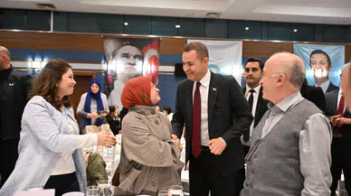 Başkan Ahmet Akın, Ankara'da Balıkesirlilerle iftar programında birlik ve beraberlik mesajı verdi
