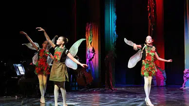 Çankaya’da 23 Nisan coşkusu sahneye taşındı: Papagenolar Çocuk Operası minik izleyicilerle buluştu