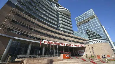 CHP'de adaylık sinyalleri: Pasok modeli