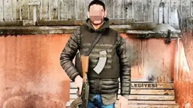 Karakolda uzun namlulu silahla fotoğraf çektiren kişi bakın kim çıktı!