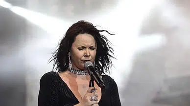 Şebnem Ferah Konser Biletleri 26 Dakikada Tükendi: 150 Bin Kişi Kuyruğa Girdi