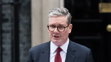 Keir Starmer üzerindeki baskı büyüyor: İngiltere İşçi Partisi’nde liderlik krizi kapıda