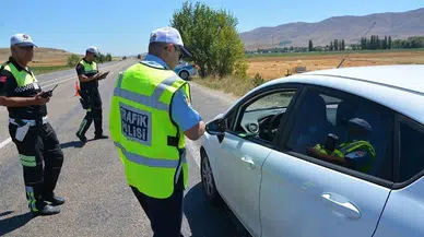 Bayram tatili için trafik alarmı: 334 bin kolluk personeli görevde olacak