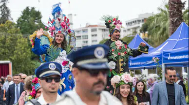 Kültürpark çiçek açtı: İzmir Balkon-Bahçe Bitkileri Festivali başladı