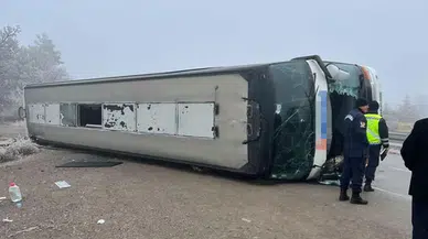 Ankara'da yolcu otobüsü devrildi: 3 ölü, 19 yaralı