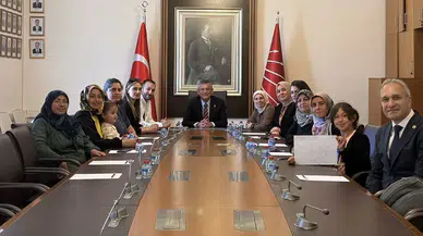 Özgür Özel’den öğretmenler için çağrı: “1611 mağdurun hakkı Meclis kapanmadan teslim edilmeli”