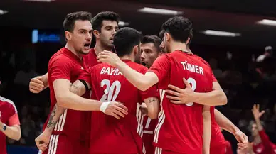 Filenin Efeleri’nden tarihi zafer! Türkiye, olimpiyat şampiyonu Fransa’yı 3-0 devirdi