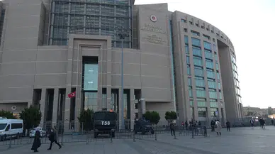 Taksim'de genç kıza şiddet uygulayan şahıs tutuklandı, sosyal medya tepkisi sonrası soruşturma başlatıldı