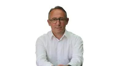 Tutuklu gazeteci Murat Aksoy'un eşinden çocuklarına: Babanız kampa gitti çocuklar
