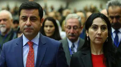 Selahattin Demirtaş ve Figen Yüksekdağ ile 9 HDP'li vekil gözaltında