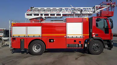 Yaşlı adam itfaiyeden yardım istedi: Ekip geldi yaktı