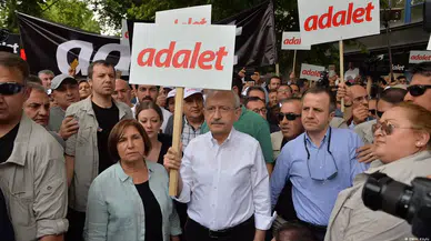 TAYYİP ERDOĞAN ADALET YÜRÜYÜŞÜNÜ DİNLETİYOR MU?