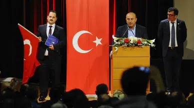 Fransa'da Çavuşoğlu tepkisi: Çırak diktatör...