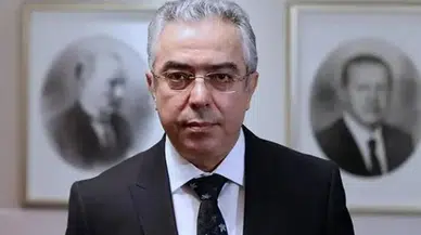 Mehmet Uçum’dan Yeni Parti çıkışı: “Siyasi magazin tartışmasından öteye gidemez”