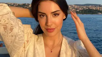 Kızılcık Şerbeti Yıldızı İtalya’ya Gitmişti: Bikinili Pozlarına Beğeni Yağdı