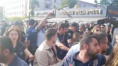 İstanbul Üniversitesi'nde öğrencilere polis müdahalesi: 23 gözaltı
