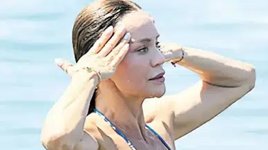 Ebru Şallı defile sonrası Bodrum’da denize girdi