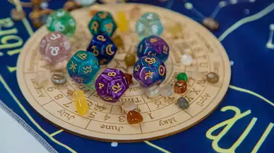 Ağustos 2025 Burç Yorumları: Gökyüzü Değişim Rüzgarlarıyla Dönüşüm Zamanı