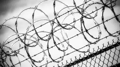 Adalet Bakanlığı’ndan Anneler Günü Kararı: Cezaevlerinde Açık Görüş İmkanı