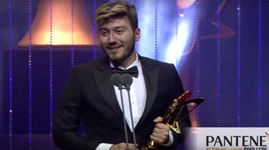 Altın Kelebek ödülü geri alınan Enes Batur'dan açıklama