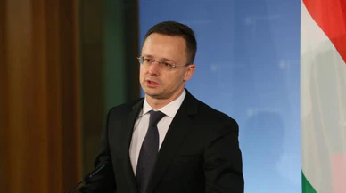 Macaristan'dan Fransa'ya tepki