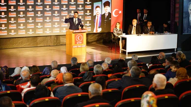 BTP liderinden Emevi Camiinde namaz çıkışı: Önemli olan nerede secde ettiğin değil, kime secde ettiğin