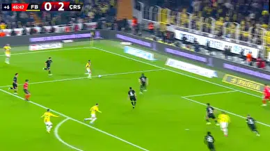 Fenerbahçe Çaykur Rizespor maçının ilk yarısını 2-1 geride tamamladı