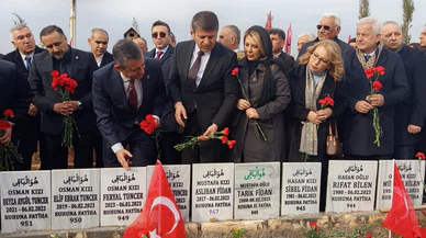 CHP'li Elvan Işık Gezmiş: "Depremzedeler Hâlâ Konteynırlarda, Deprem Bakanlığı Kurulmalı!"