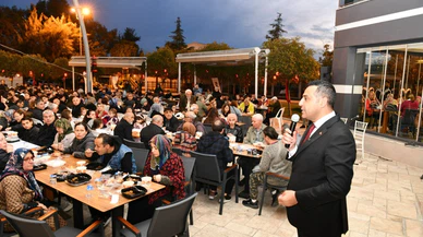 İzmir Çiğli Belediyesi'nden Gıda Kolisi Desteği ve Bağış Kampanyası