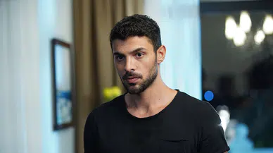 Halit Özgür Sarı Yeni Dizisiyle Ekranlara Dönüyor: Bu Kez Bir Uzun Yol Kaptanı!