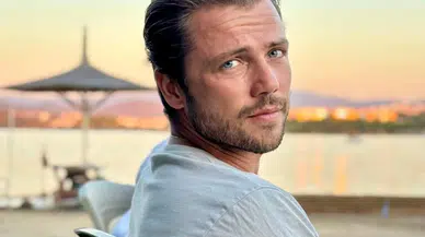 Tolga Sarıtaş Sessizliğini Reklamla Bozdu