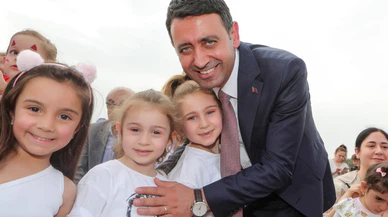 Başkan İrfan Önal: “23 Nisan’ı Bayraklı’da Unutulmaz Bir Bayrama Dönüştürüyoruz”