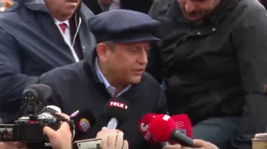 Özgür Özel Traktörle Miting Alanına Gitti