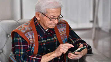 İzmir Büyükşehir'den huzurevindekilerin talepleri doğrultusunda limitsiz internet hizmeti