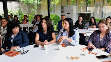 İzmir Bornova’da Toplumsal Cinsiyet Eşitliği için tanıtım toplantısı