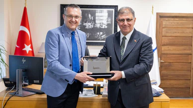 Cemil Tugay’dan Hırvat Konuklara İEF Daveti