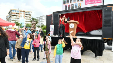 Çiğli’de Kitapla Başlayan Hayal Yolculuğu: Minikler Sanatla Buluştu