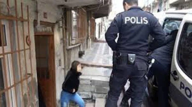 İstanbul'da genç kızın zincirli esareti