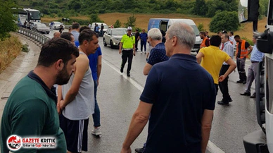 TIR kaza yaptı, Bursa - İstanbul karayolu trafiğe kapandı