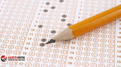 Milli Eğitim Bakanı Selçuk: LGS'ye girecek öğrencilere maske ve dezenfektan dağıtılacak