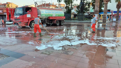 Ayvalık'ta bayram temizliği