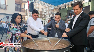 Buca’da aşure kazanları deyişlerle kaynatıldı