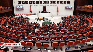 CHP'nin Meclis'e sunduğu "Staj ve çıraklık başlangıcı emeklilik için geçerli sayılsın" teklifi AKP ve MHP oylarıyla reddedildi