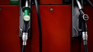 Benzine Dün Zam Bugün İndirim Geldi! Vatandaş Tepki Gösterince Geri Adım!