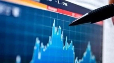 Mahfi Eğilmez: Türkiye, yılın ilk yarısında 'yoksullaştıran büyüme' olgusunu yaşadı