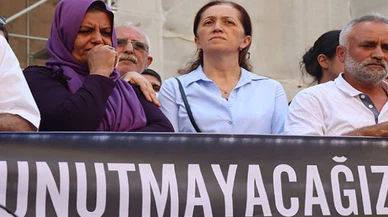 Sendika ve STK'lardan Büyük Postane önünde 'Dilek Dayar' protestosu