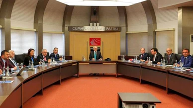 CHP'de gergin toplantı