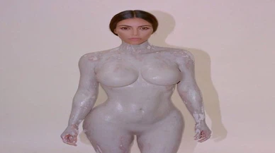Kim Kardashian vücudunun kalıbını aldı! Şişesi hazır