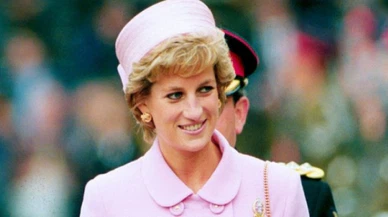 Prenses Diana ölümünün 20. yılında anıldı