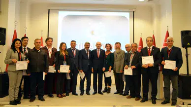 CHP PARTİ OKULU 2019'DAKİ YEREL VE GENEL SEÇİMLER İÇİN DÜĞMEYE BASTI